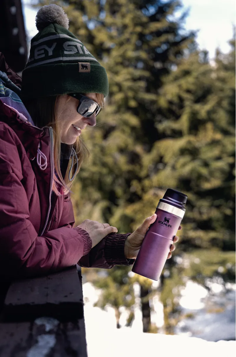 Stanley Classic Trigger Mug 16oz / 0.47L Wine-4